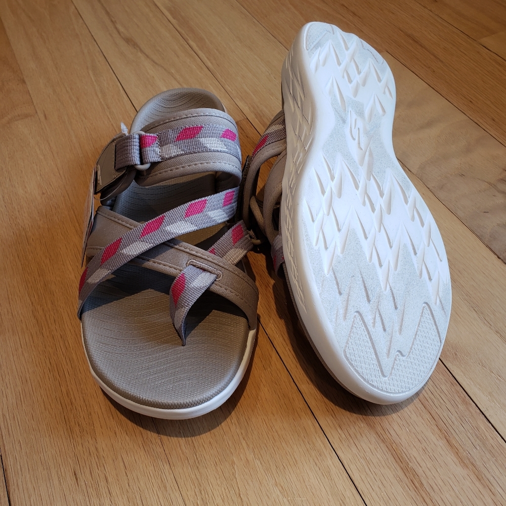 Skechers Reggae sandals 10